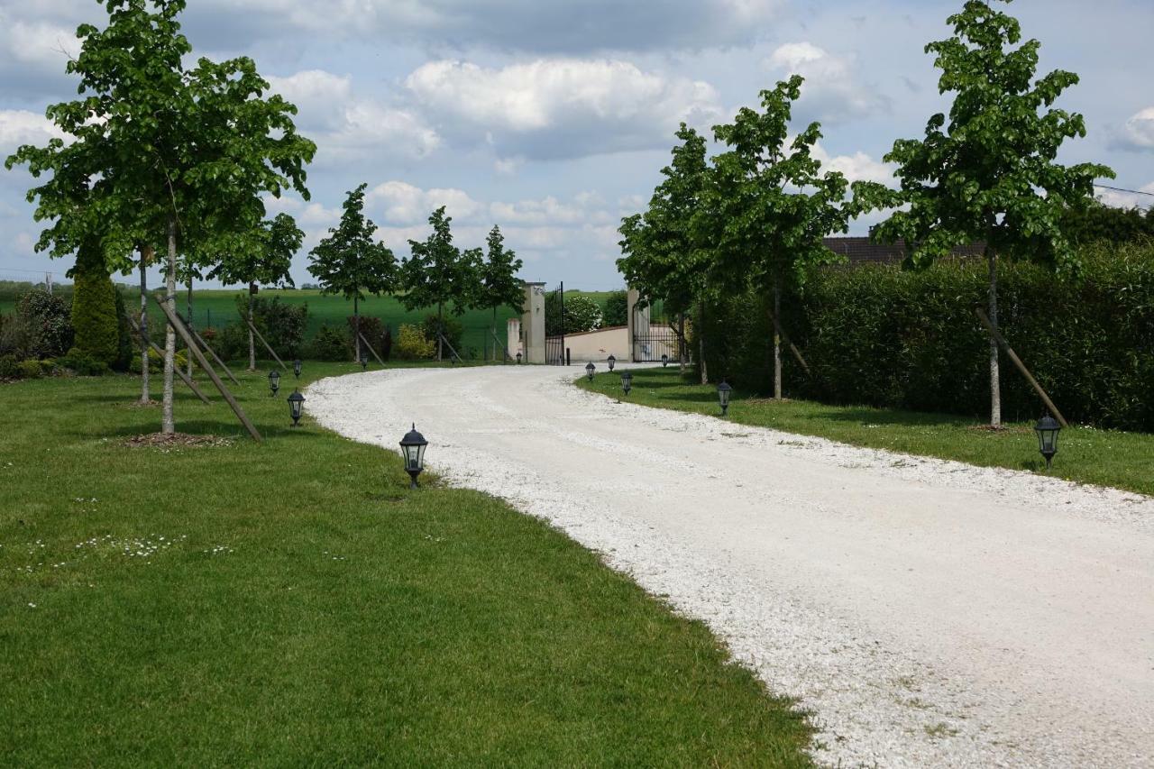 Hotel Le Manoir Des Aromes Brugny-Vaudancourt Exterior foto